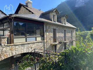  Immeuble � vendre 15 + pi�ces 380 m�