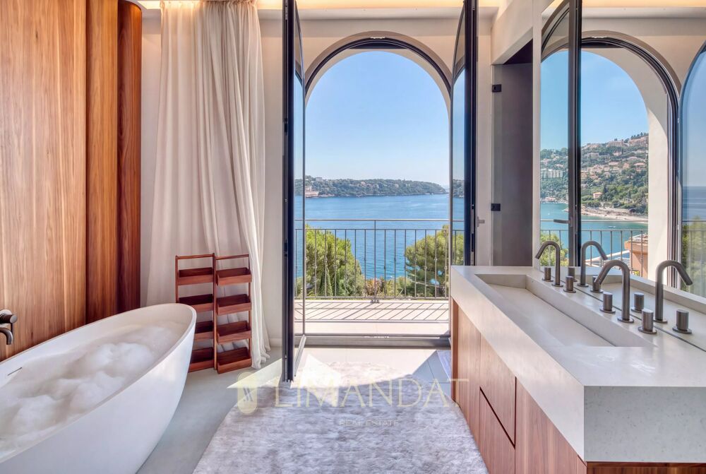 à vendre  Villa Roquebrune-Cap-Martin (06190)