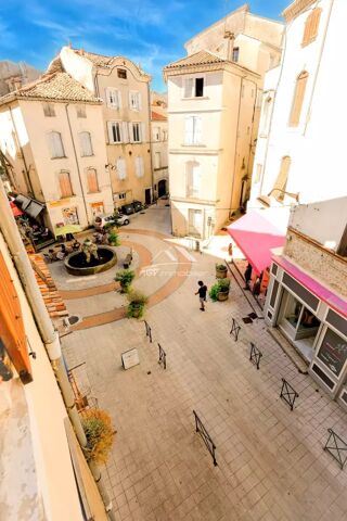  Immeuble � vendre 452 m�