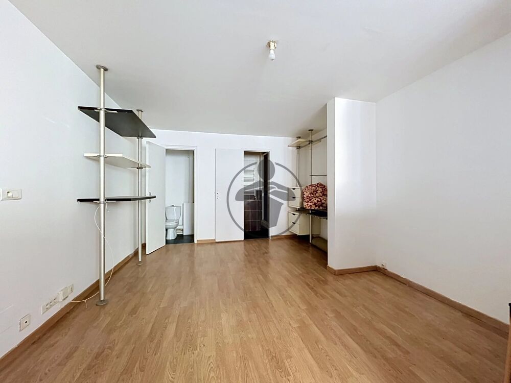 Location Appartement Studio de 35 m² au Centre-Ville Saint-quentin