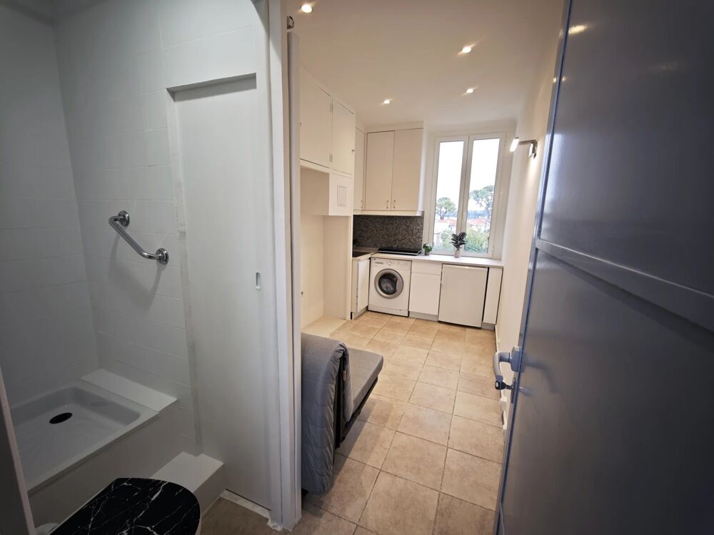 Location Appartement Studio dans la résidence sécurisée du Palais Hermitage, à Cimiez Nice