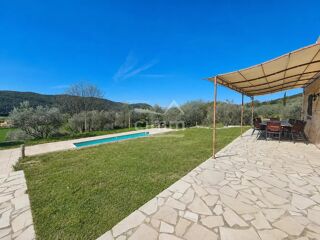  Maison � vendre 9 pi�ces 214 m�