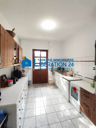  Maison à louer 7 pièces 140 m²
