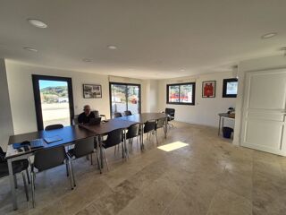  Appartement à louer 4 pièces 106 m²