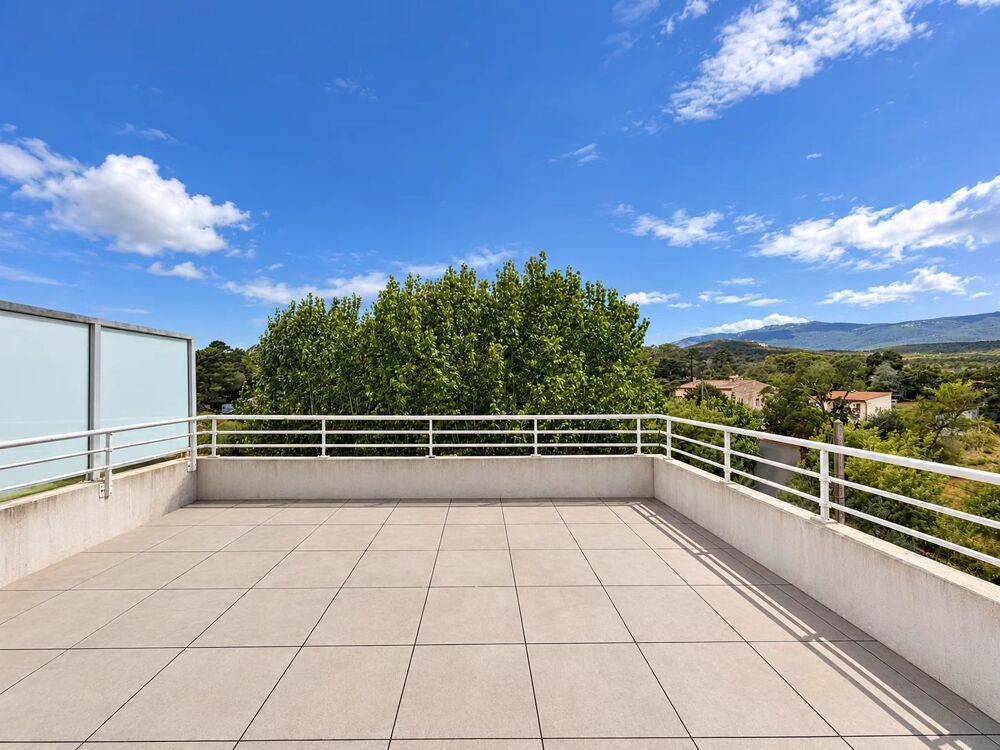 T4 DUPLEX AVEC GRANDE TERRASSE ET PISCINE