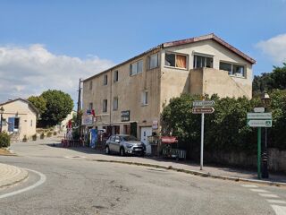  Immeuble à vendre 9 pièces 275 m²