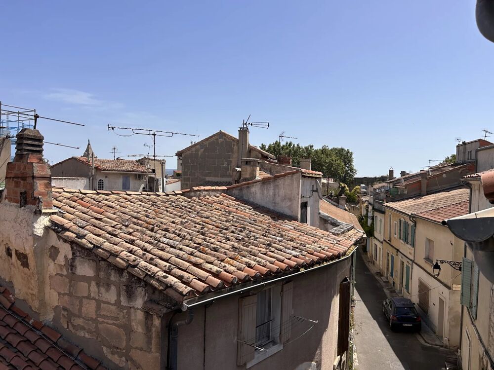 Vente Maison Maison de ville quartier Hauture avec grande cour et terrasse Arles