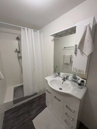 Appartement à louer 2 pièces 48 m²