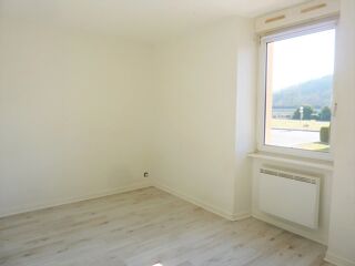  Appartement à louer 3 pièces 72 m²