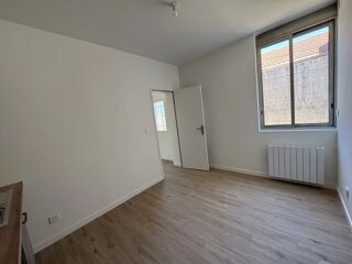  Appartement à louer 3 pièces 65 m²