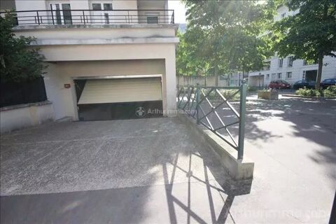  Parking / Garage  louer 