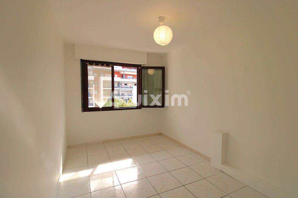 � vendre  Appartement Annecy (74000)