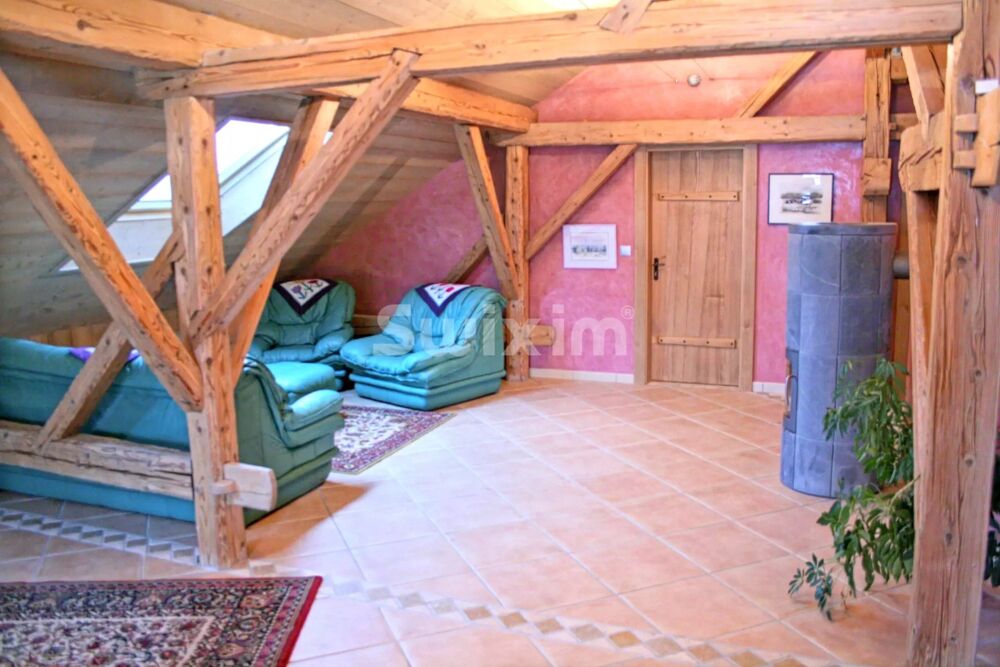 Appartement T5/6 de 147 m²  Ferme rénovée  Vue montagnes  Hab