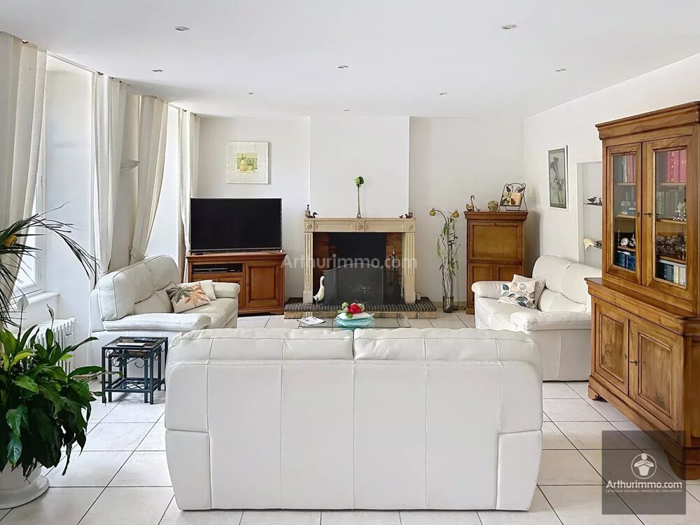 à vendre  Maison Renaison (42370)