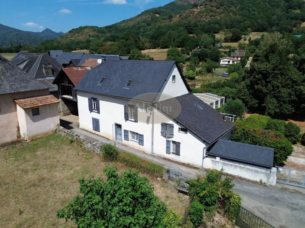 Maison de caractère avec dépendance