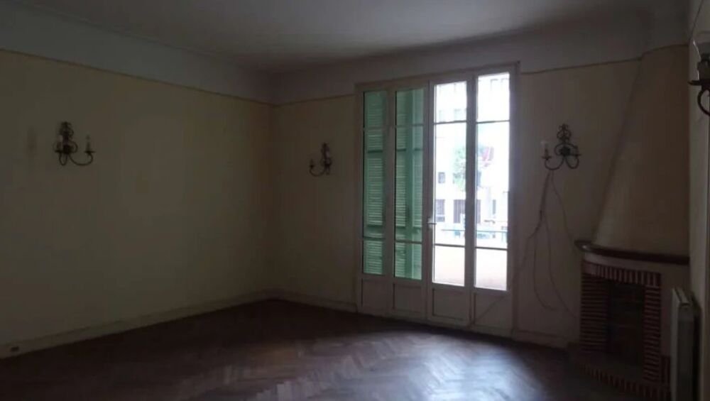 Location Appartement Quatre pièces de 89m² dans une résidence avec terrasse de 11m² e Nice
