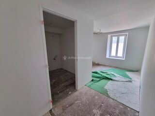  Immeuble � vendre 8 pi�ces 242 m�