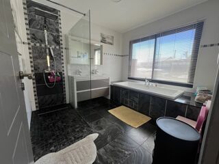  Maison  louer 7 pices 190 m