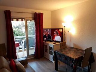 Location Appartement Charmant deux pièces avec terrasse et parking Golfe-juan