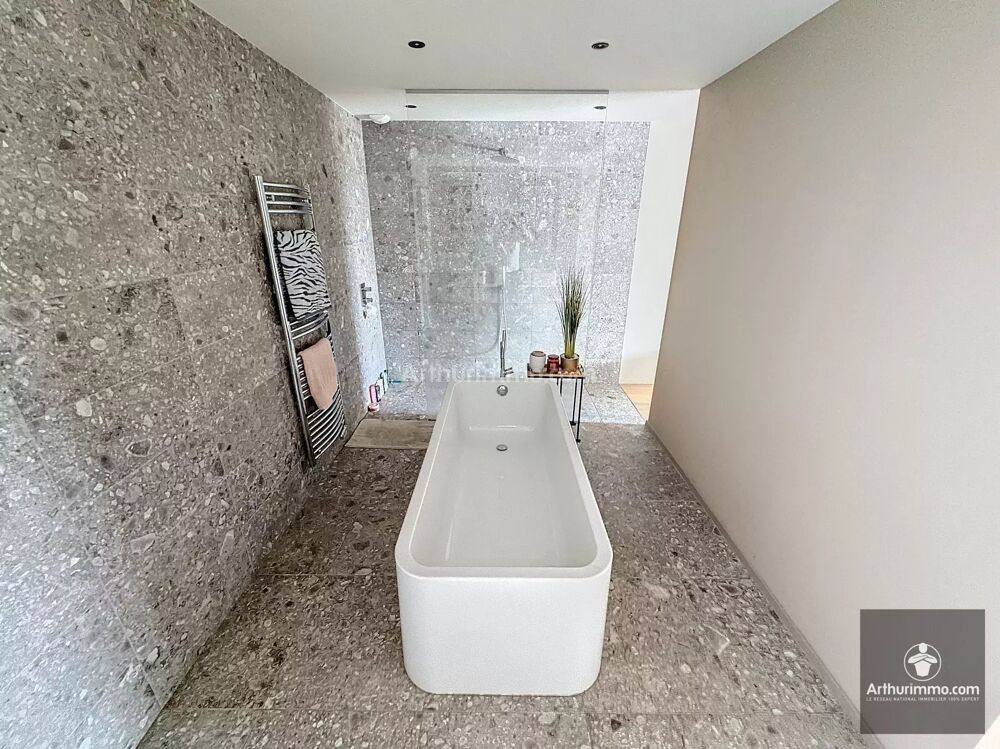 � vendre  Maison Saint-L�ger-sur-Roanne (42155)