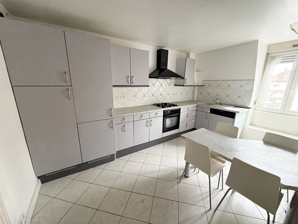 Orangerie, appartement de 241 m2 à rénover
