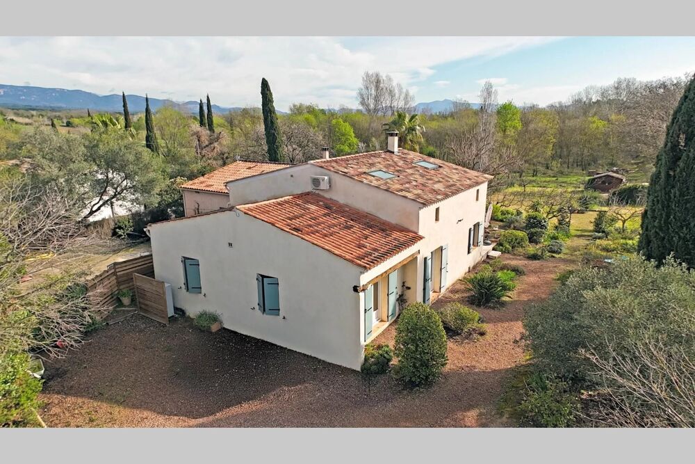 Maison 6 pièces 160 m² · à Roquebrune-sur-Argens · 160 m² · 590 000 €