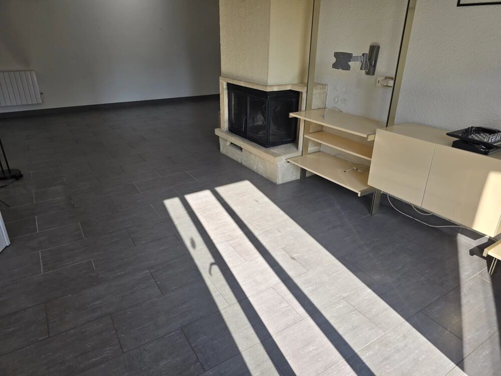 Vente Maison GRANDE MAISON DE PLAIN-PIED AVEC TERRAIN ET PISCINE Vergongheon