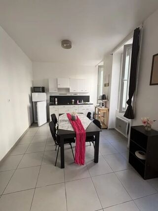  Appartement à louer 2 pièces 48 m²