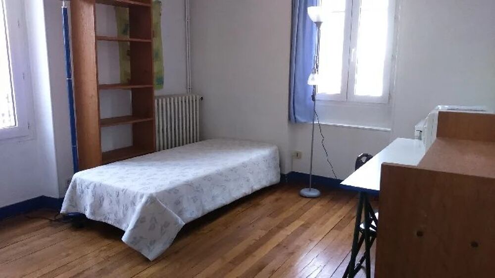 CHAMBRE MEUBLÉE - ORLÉANS