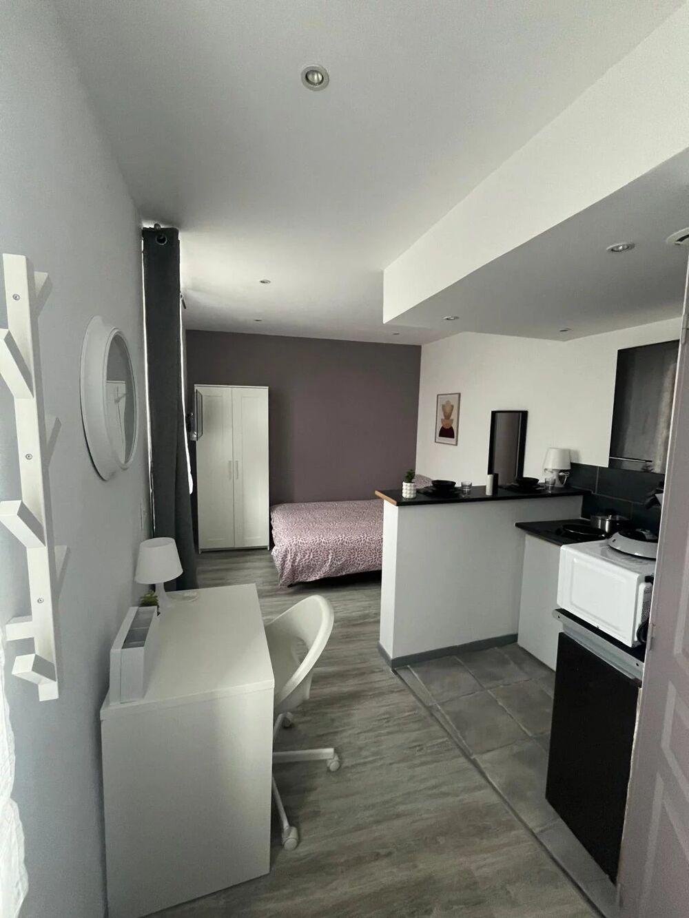 Location Appartement Studio meublé hyper centre Saint - Quentin Saint-quentin