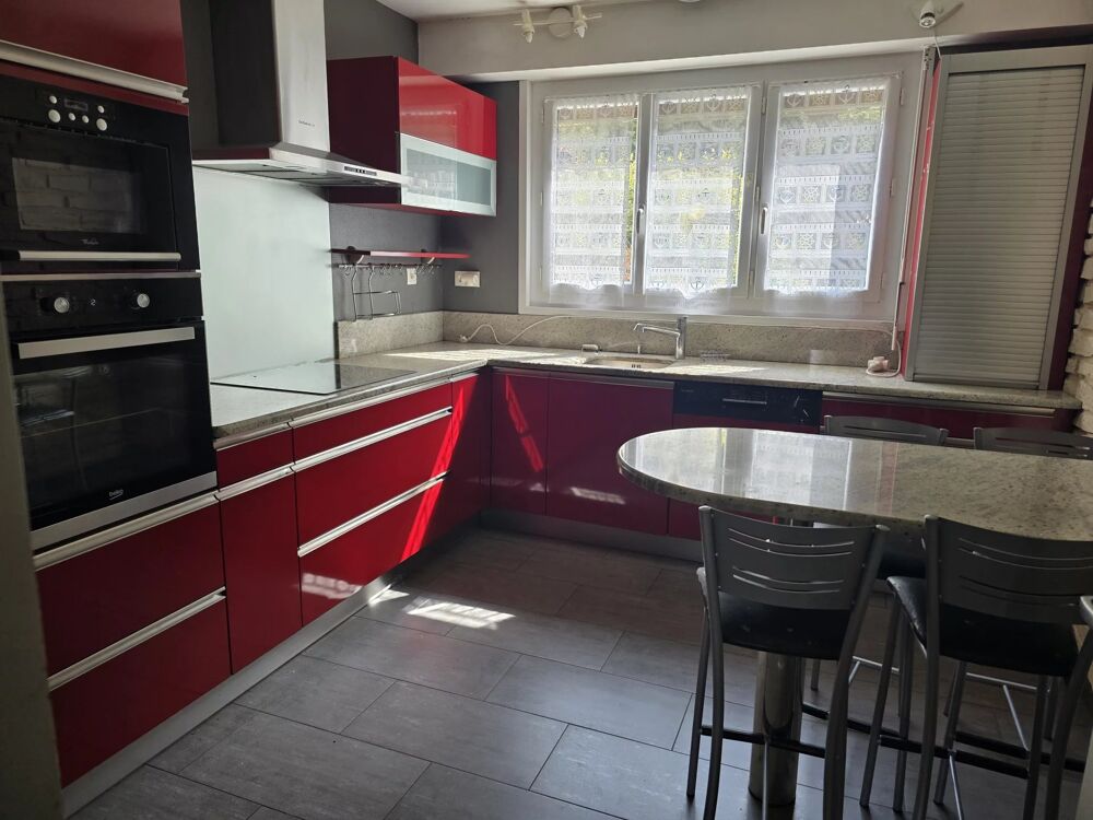Vente Maison GRANDE MAISON DE PLAIN-PIED AVEC TERRAIN ET PISCINE Vergongheon