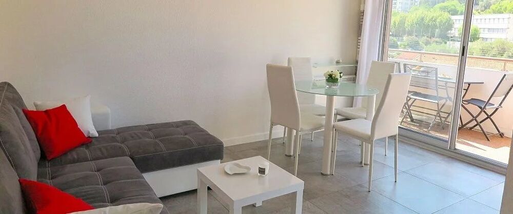 Location Appartement VALLAURIS - DEUX PIECES MEUBLEES AVEC PARKING Vallauris