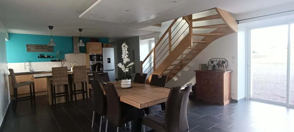 Vente Maison MAISON FAMILIALE 4 chambres garage et hangar Pontivy
