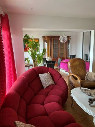  Appartement à louer 5 pièces 108 m²