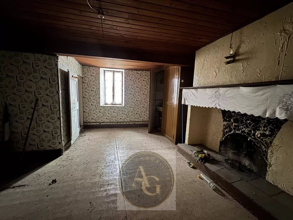 Maison de 100m2 à rénover à Peyrens