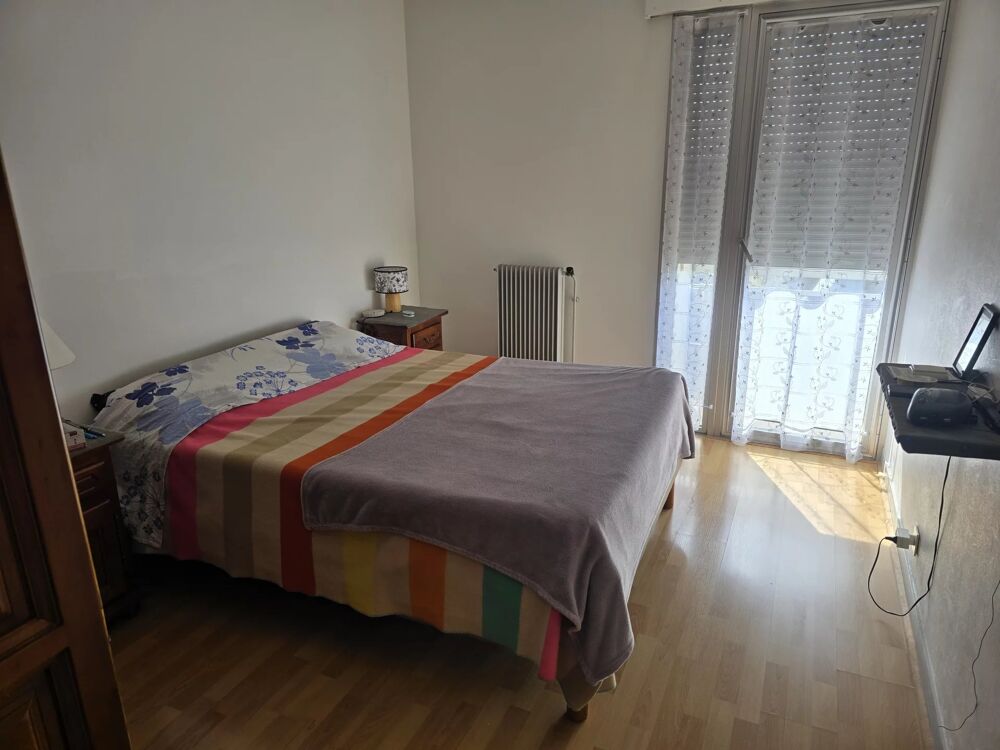 TRES BEL APPARTEMENT LUMINEUX AVEC VUE