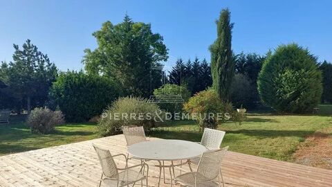   DEUX HABITATIONS DANS UNE LONGERE BERRICHONNE SUR 1 HECTARE Maison - 9 pi�ce(s) - 280 m�