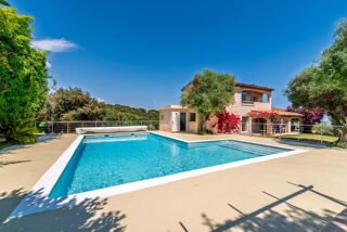  Maison à vendre 7 pièces 243 m²