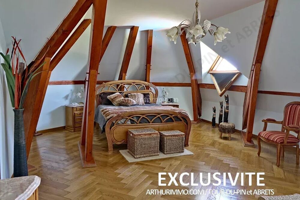 à vendre  Maison La Tour-du-Pin (38110)