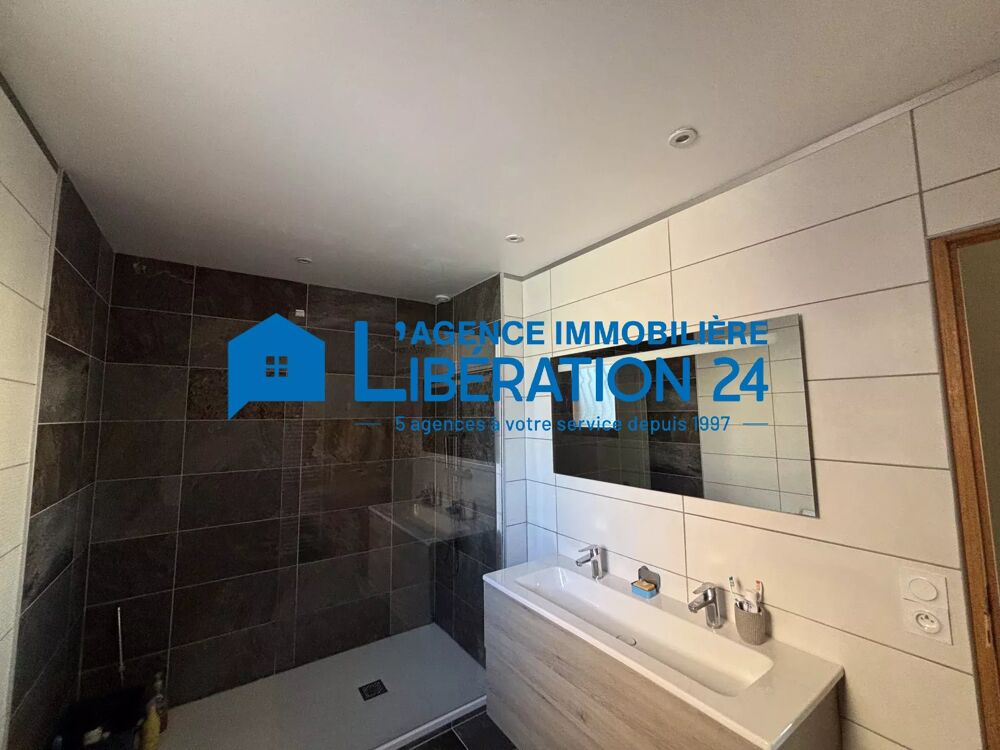Vente Maison Maison familiale de 190 m² avec piscine, beaux volumes et cadre Veauche