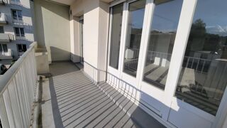  Appartement à louer 4 pièces 87 m²