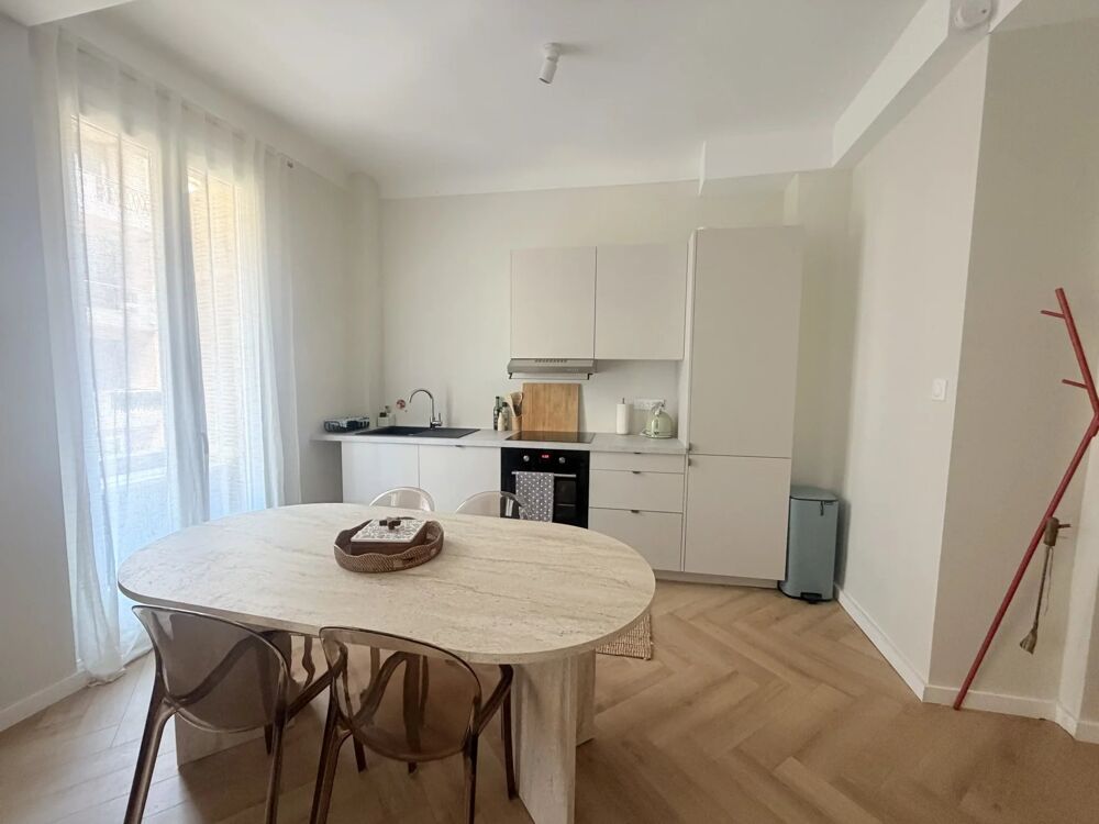 Location Appartement COLOCATION ÉTUDIANTE MEUBLÉE – NICE LIBÉRATION Nice