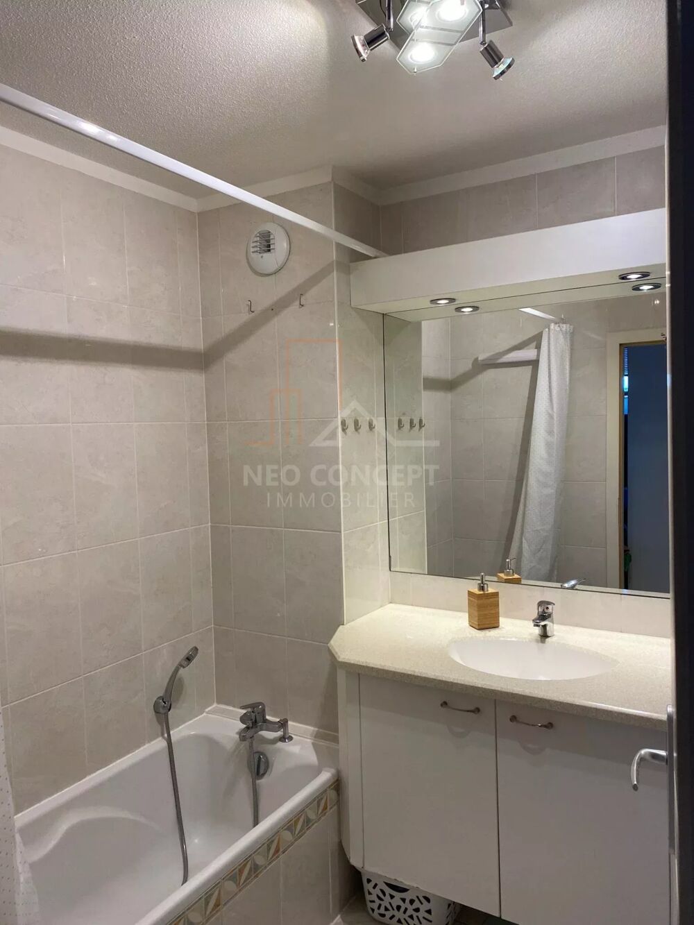 Location Appartement F3 meublé en dernier étage, 2 chambres Val-de-moder