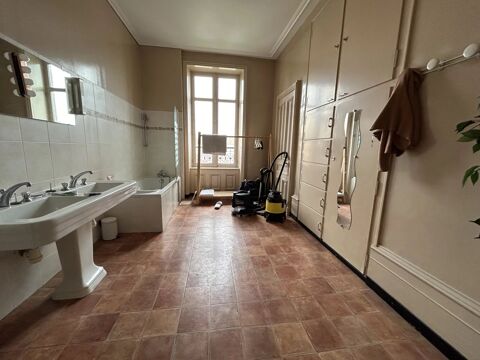  Maison � louer 6 pi�ces 240 m�