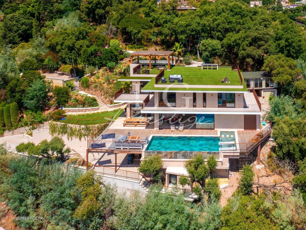 À 10 min de Mandelieu  Villa darchitecte dans domaine fermé