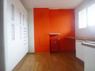 Appartement à louer 5 pièces 116 m²