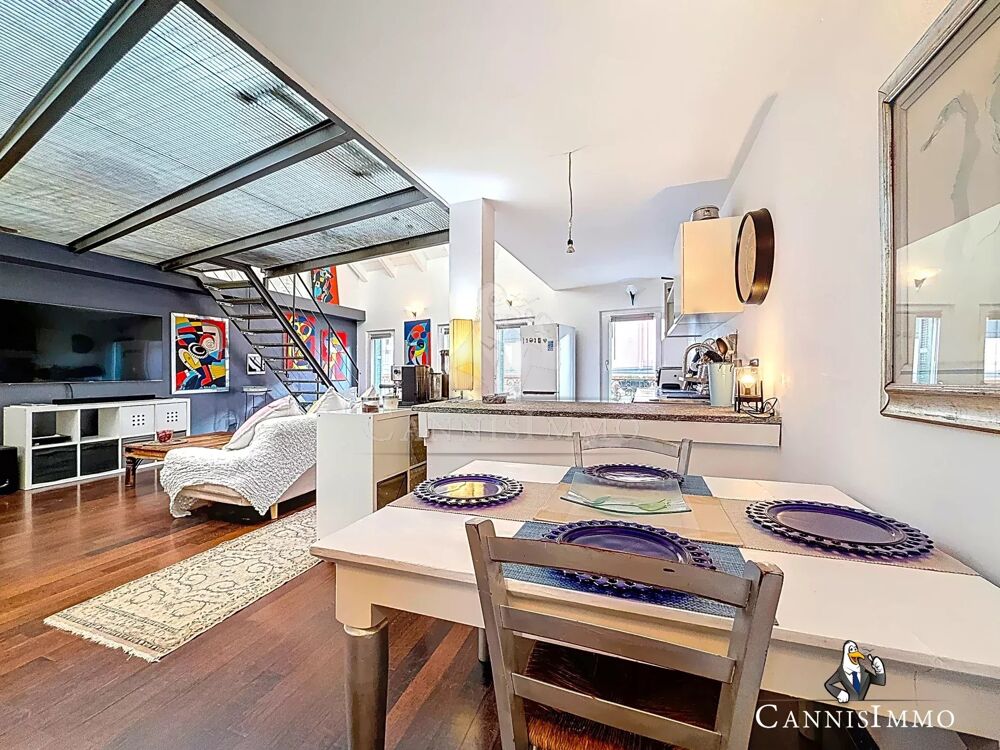 CANNES VIEUX PORT - LOFT 3 PIECES TERRASSE APPERÇU MER
