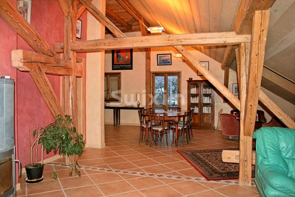 Appartement T5/6 de 147 m²  Ferme rénovée  Vue montagnes  Hab