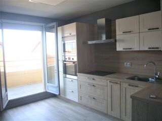  Appartement � louer 5 pi�ces 101 m�
