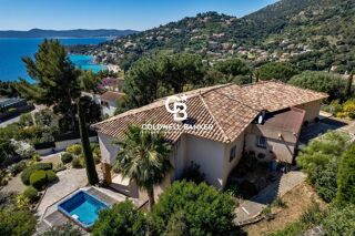  Maison � vendre 6 pi�ces 241 m�